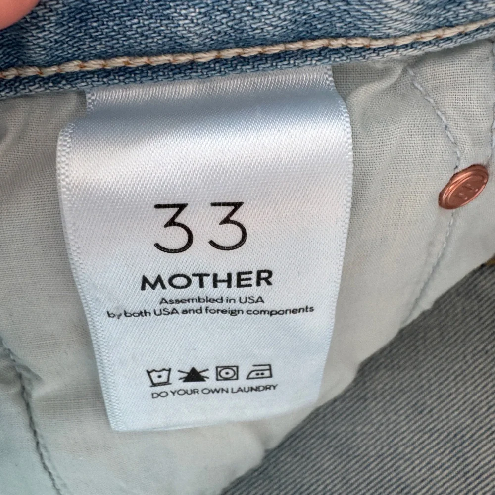 MOTHER DENIM THE FLY CUT PROPER SHORT - Picture 6 of 8
